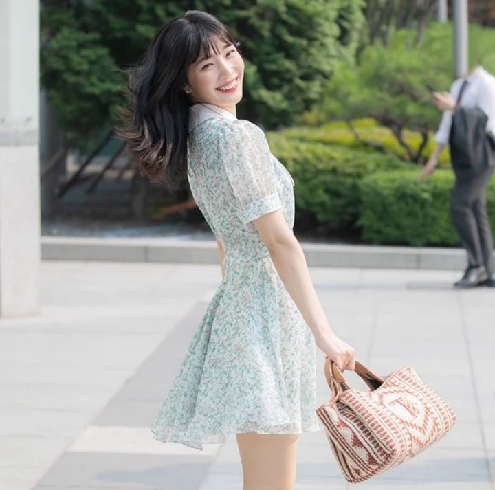 Serem, Ada \'Penampakan\' Pria Tanpa Kepala di Foto Joy Red Velvet