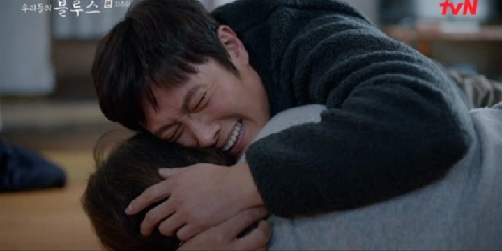Kelewat Memilukan, Adegan Lee Byung Hun dan Kim Hya Ja di \'Our Blues\' Ini Bikin Netizen Mewek