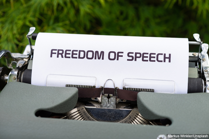 Lunturnya Kebebasan Berbicara