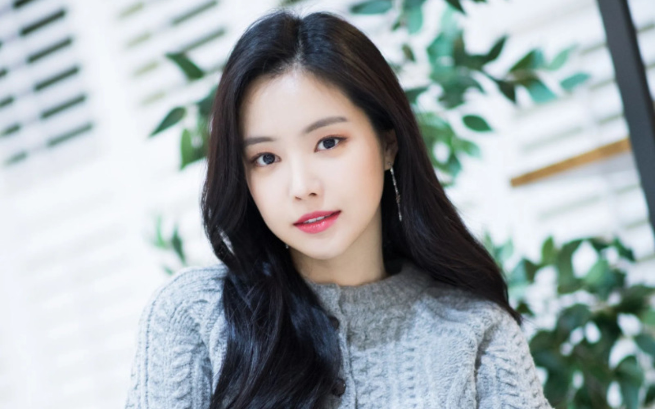 Dituduh Oplas, Na Eun eks A Pink Berani Umbar Wajah No Makeup