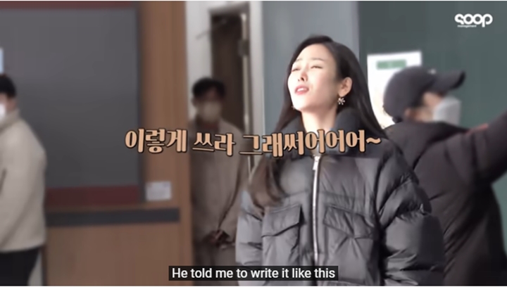 Kocaknya Seo Hyun Jin Ogah Disalahkan Sutradara \'Why Her\'