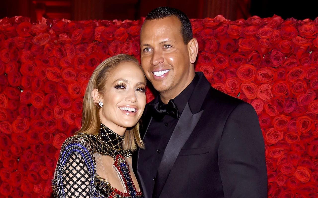 Jennifer Lopez Komentari Kabar Alex Rodriguez Sang Mantan Gandeng Kekasih Baru