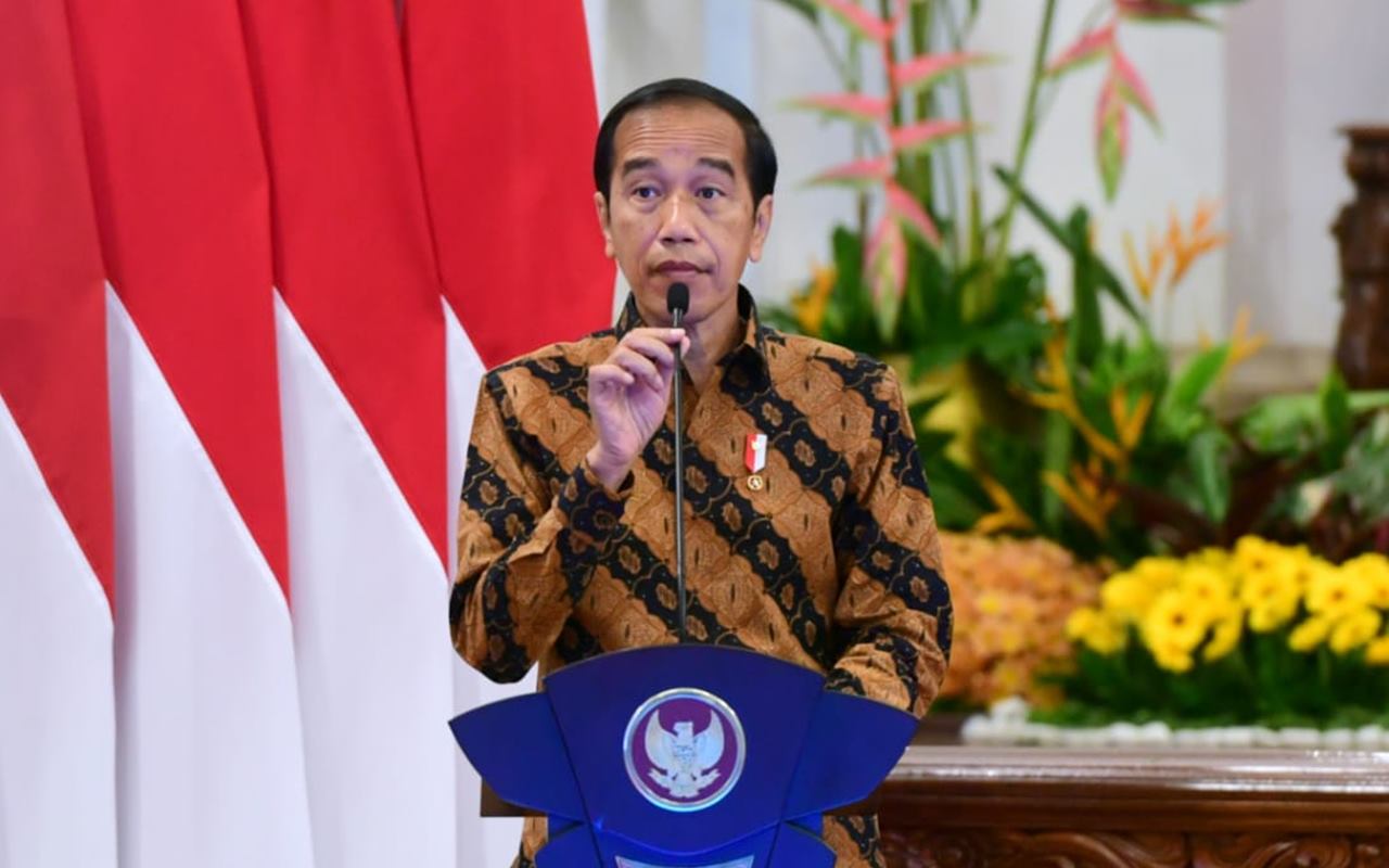 Jokowi Kunjungi Pasar dan Cek Harga Minyak Goreng di Banten, Klaim Harganya Sudah Rp14 Ribu