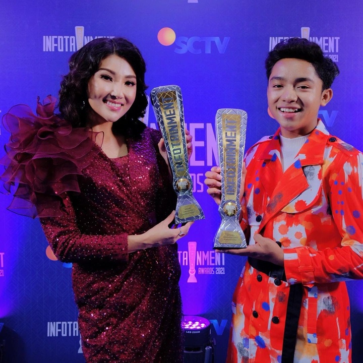 Akrab Dengan Putra Asuh