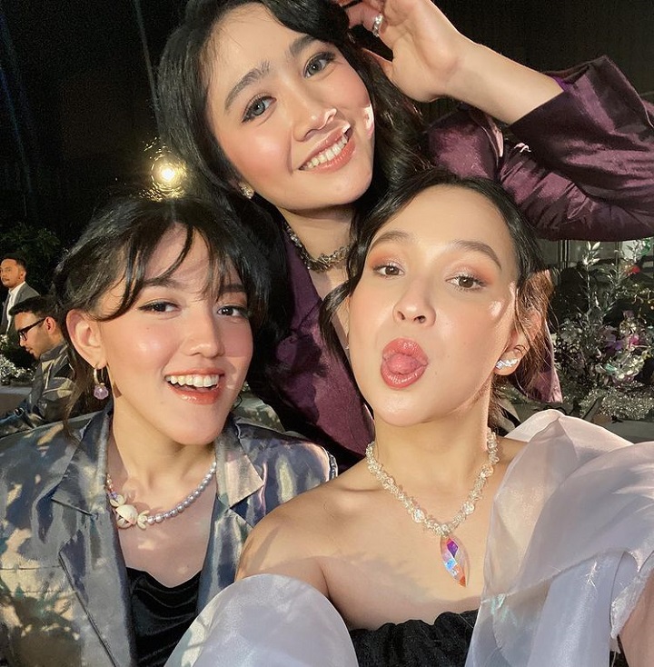 Momen Selfie Bertiga Agatha, Ify dan Febby