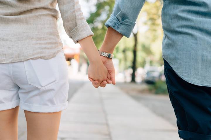 Teman Atau Keluarga Tak Pernah Mendengar Tentangmu