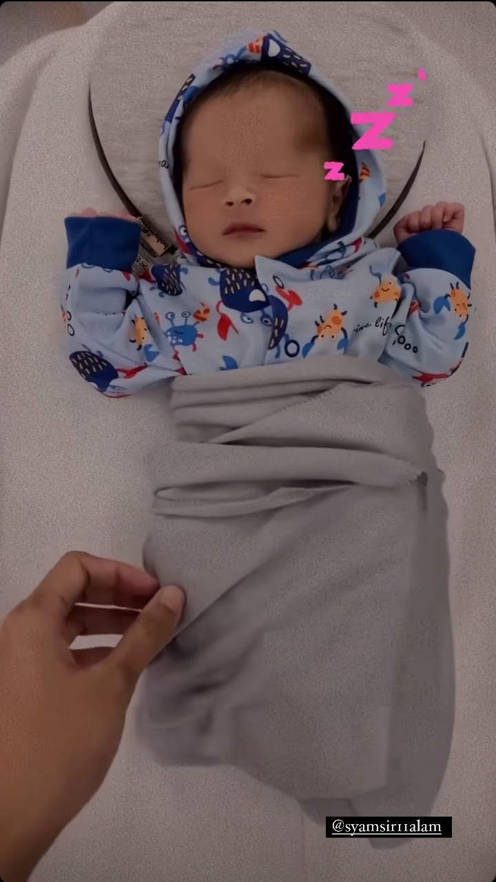 Tetap Gemas Saat Tidur