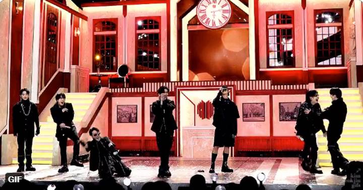 Ending Fairy RM di \'Inkigayo\' Makan Korban, Reaksi Member BTS Kocak Abis 2