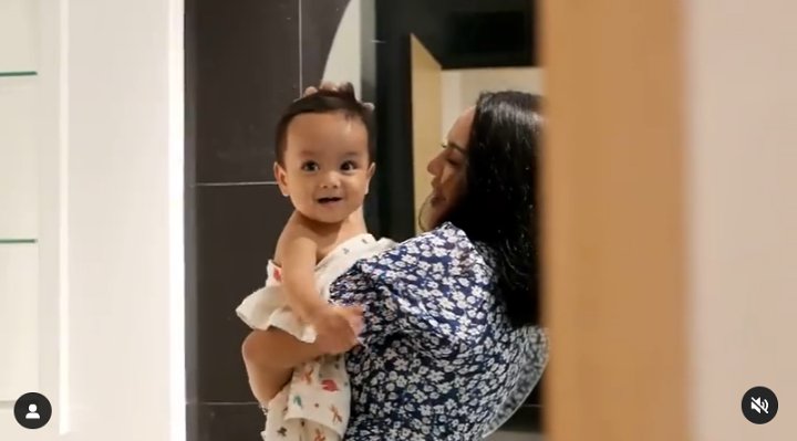 Jadi Model <i>Endorsement</i> Bareng