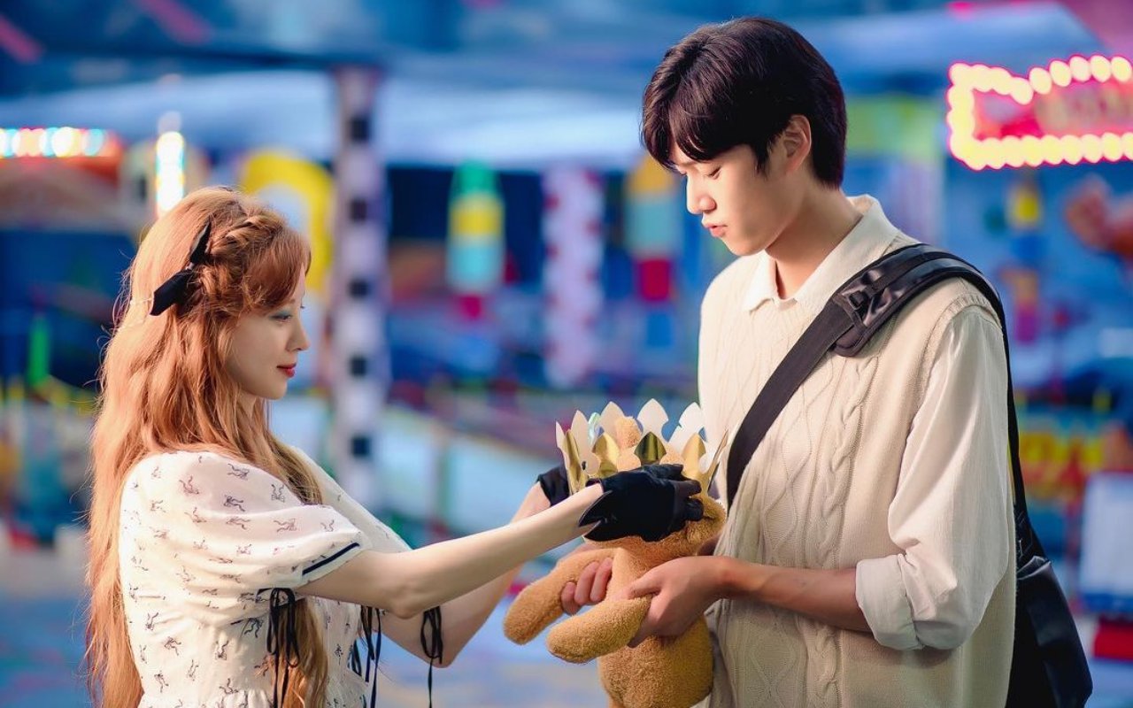 Jadi Dewi Keberuntungan, Interaksi Seohyun dan Karakter 'Jinxed at First' Ini Bikin Na In Woo Syok