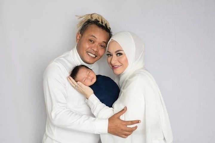 Kelahiran Baby Adzam