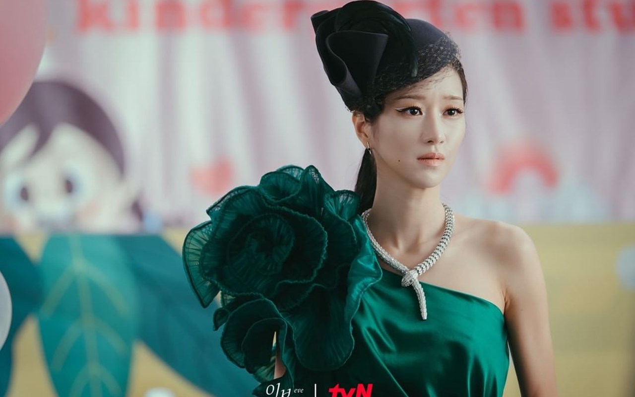 Bikin Salfok, Harga Outfit Seo Ye Ji Saat Akui Perselingkuhan di 'Eve' Rupanya Lebih dari Rp100 Juta