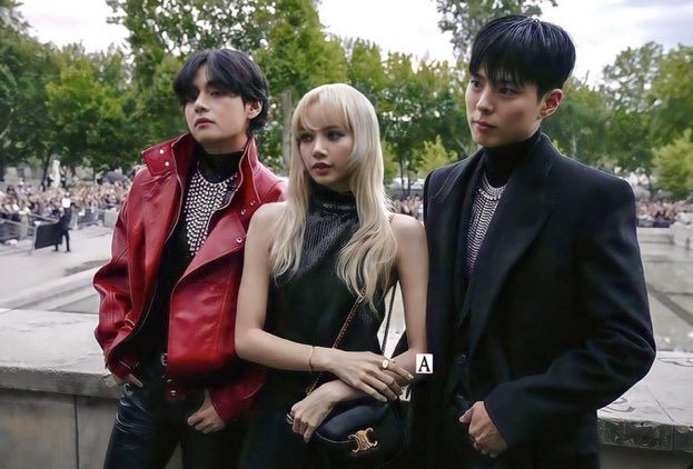 Momen V BTS, Lisa BLACKPINK, dan Park Bo Gum di acara Celine