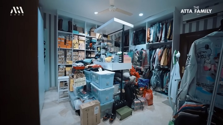 <i>Walking Closet</i> Sendiri