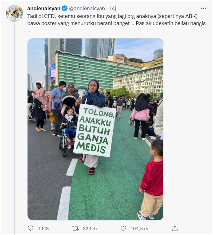 Andien Dekati Wanita Pembawa Poster \'Butuh Ganja Medis\' Di CFD, Kisahnya Bikin Haru