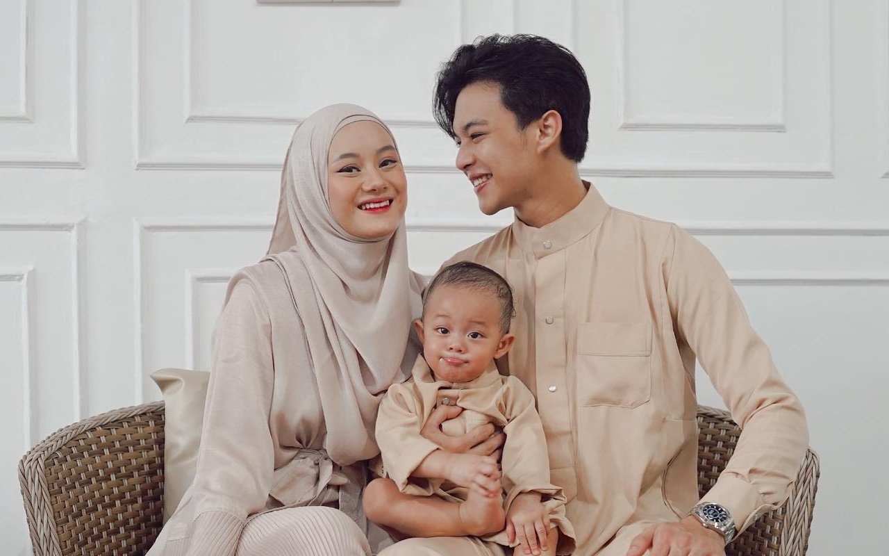 Rey Mbayang Pamer Momen Manis Bareng Istri dan Anak 'Hasil' Sepertiga Malam, Kok Malah Dinyinyiri?