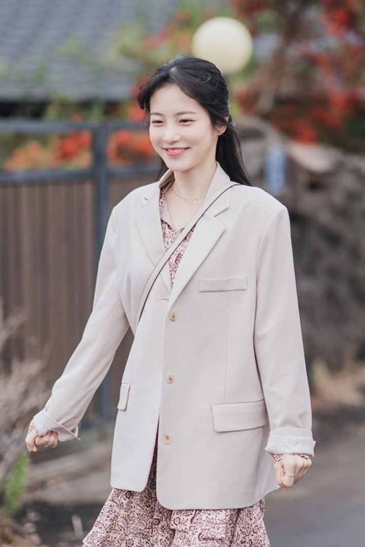 Kim Go Eun dan Jinyoung GOT7 Mulai \'Sambut\' Shin Ye Eun, Fans \'Yumi\'s Cells 2\' Auto Campur Aduk