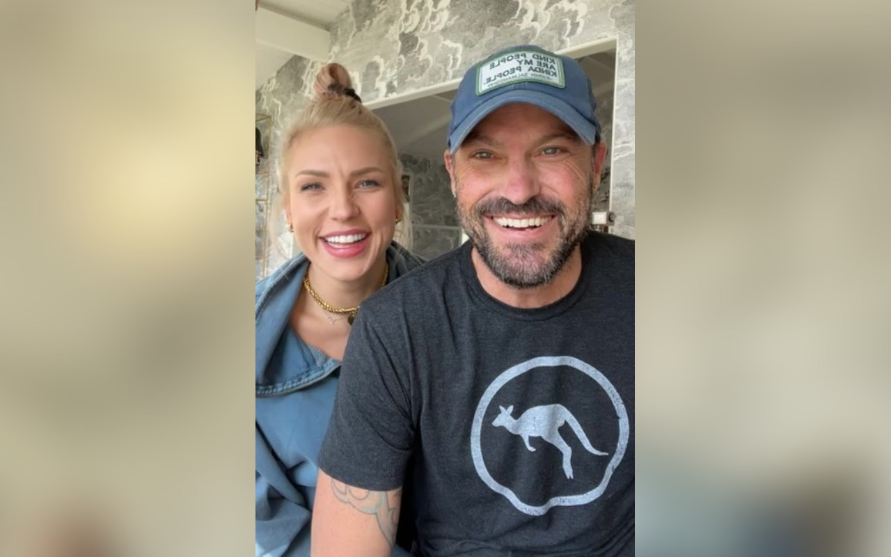 Selamat, Brian Austin Green Dan Tunangan Sambut Kelahiran Anak Pertama