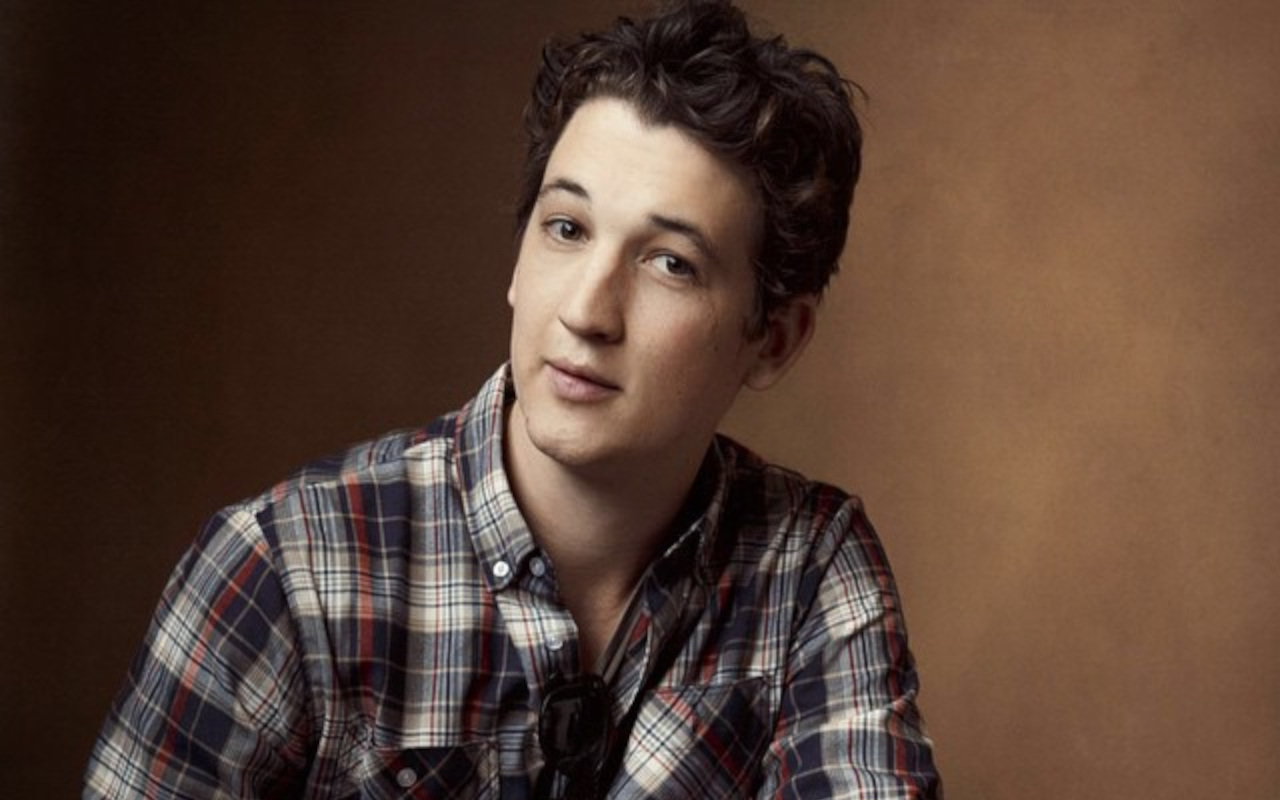 Kocaknya Nenek Miles Teller Promosikan Sang Cucu Jadi The Next James Bond