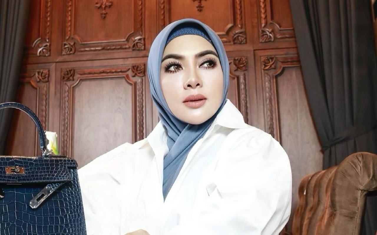 Dikenal Glamor, Syahrini Ternyata Tak Masuk Jejeran Artis Kaya Dari Lahir Malah Bikin Girang?