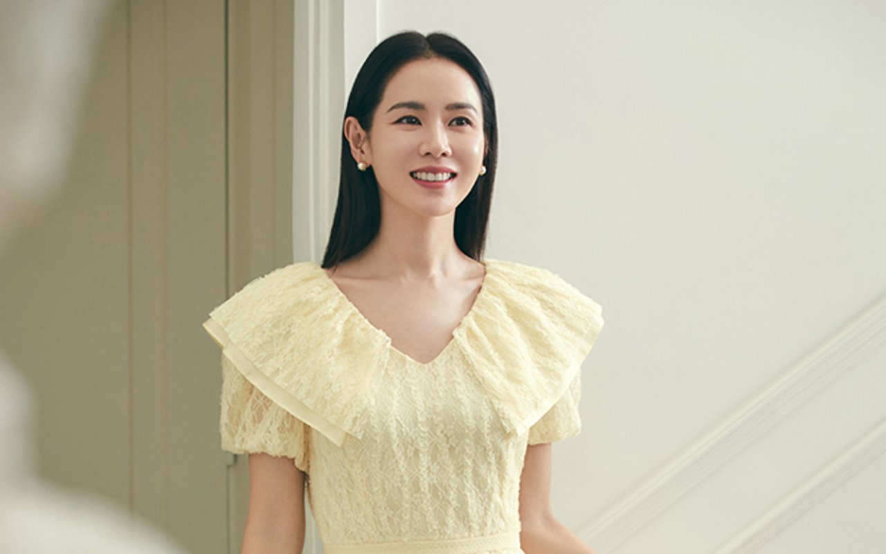 Son Ye Jin Rayakan Kehamilan Bareng Bestie?