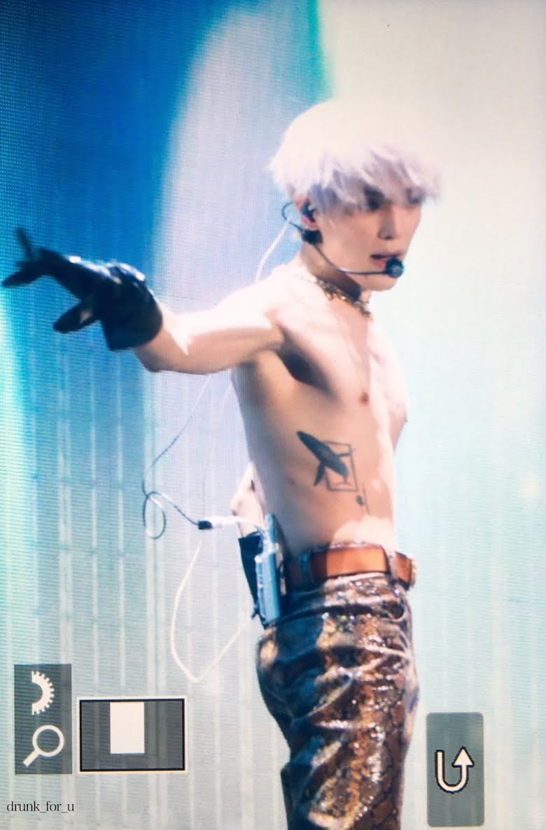 Taeyong Ungkap Inspirasi Di Balik Tato Pedangnya Adalah Dari Baekhyun EXO, Kok Bisa?