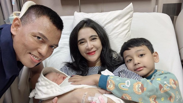 Melahirkan di Usia 40 Tahun