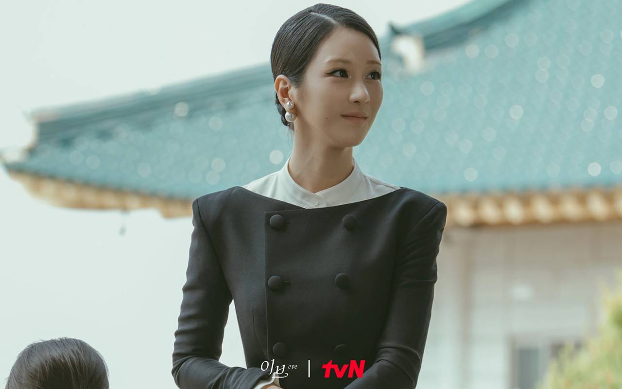 Sederet Outfit Seo Ye Ji 'Dimodifikasi' Lebih Berkelas dari Versi Model Asli di 'Eve', Setuju?