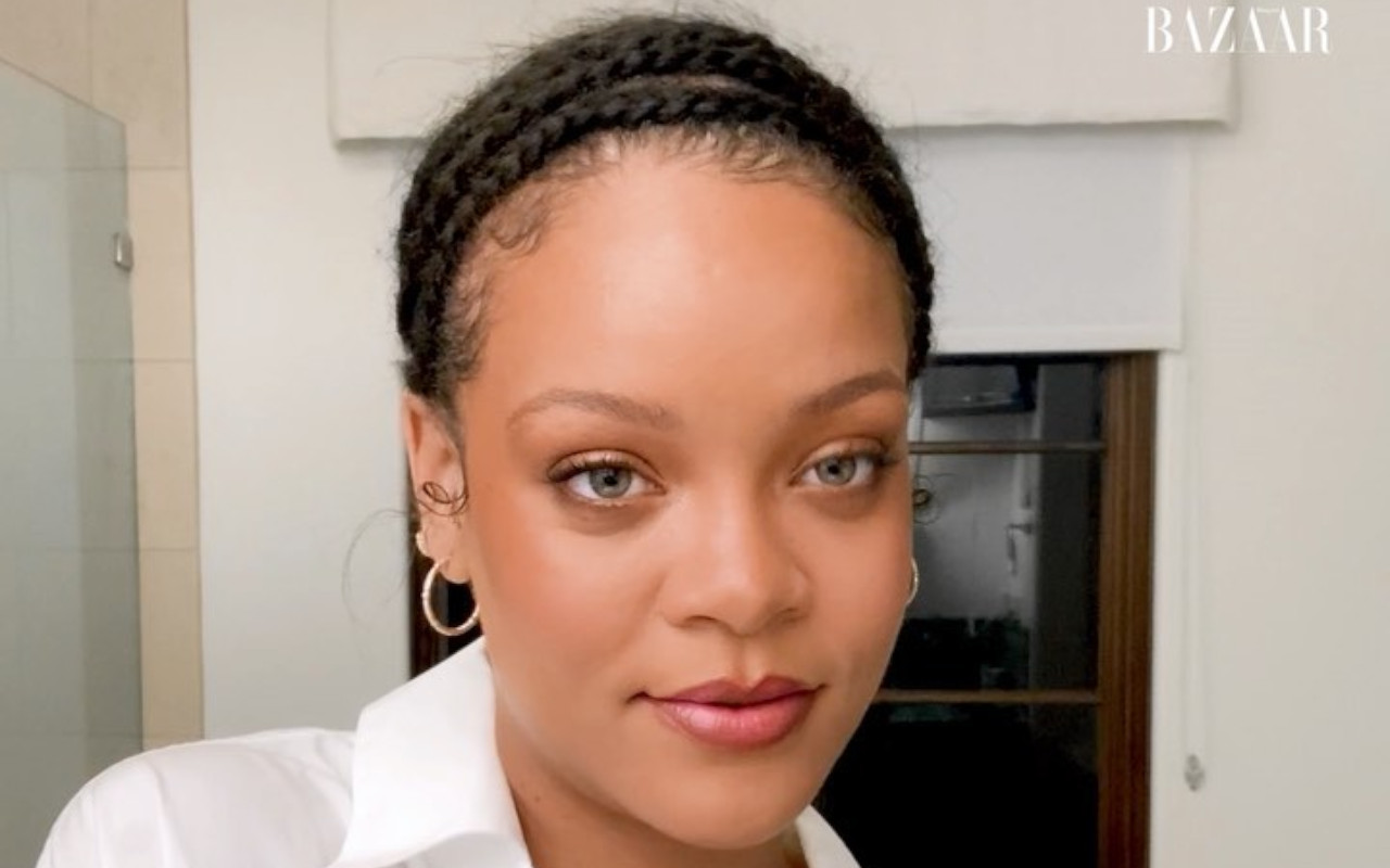 Rihanna Jadi Wanita Miliarder Pertama Di Amerika Yang Sukses Berkat Kerja Keras Sendiri