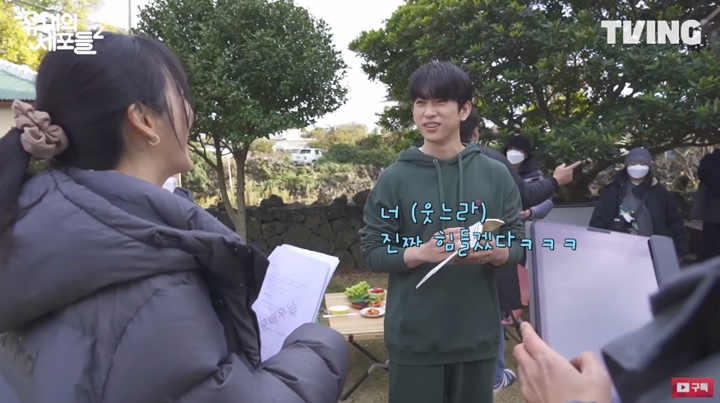 Jinyoung GOT7 Tunjukkan Perhatian Ke Shin Ye Eun di Lokasi Syuting \'Yumi\'s Cells 2\'