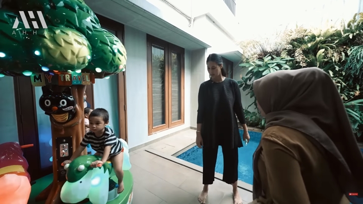 Wong Brother Naik Komidi Putar
