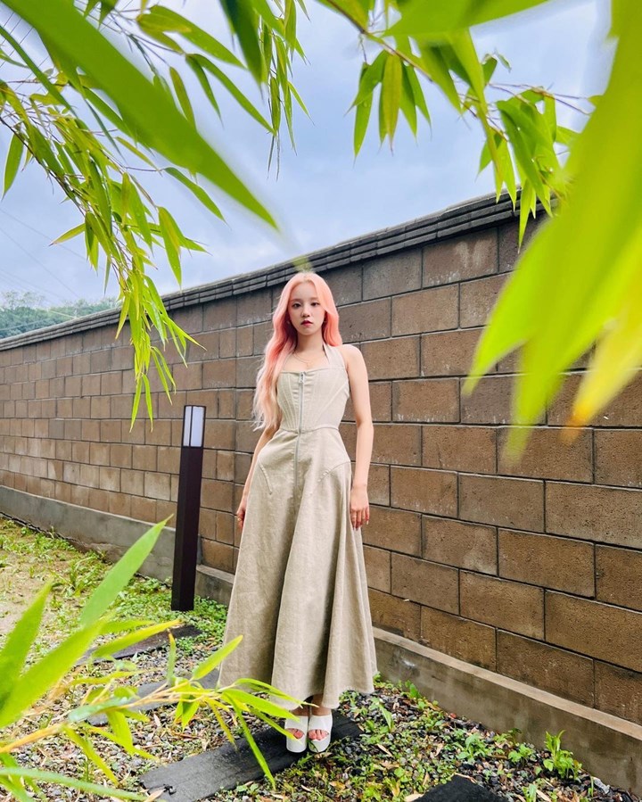 <i>Summer Dress</i> Yang Kece