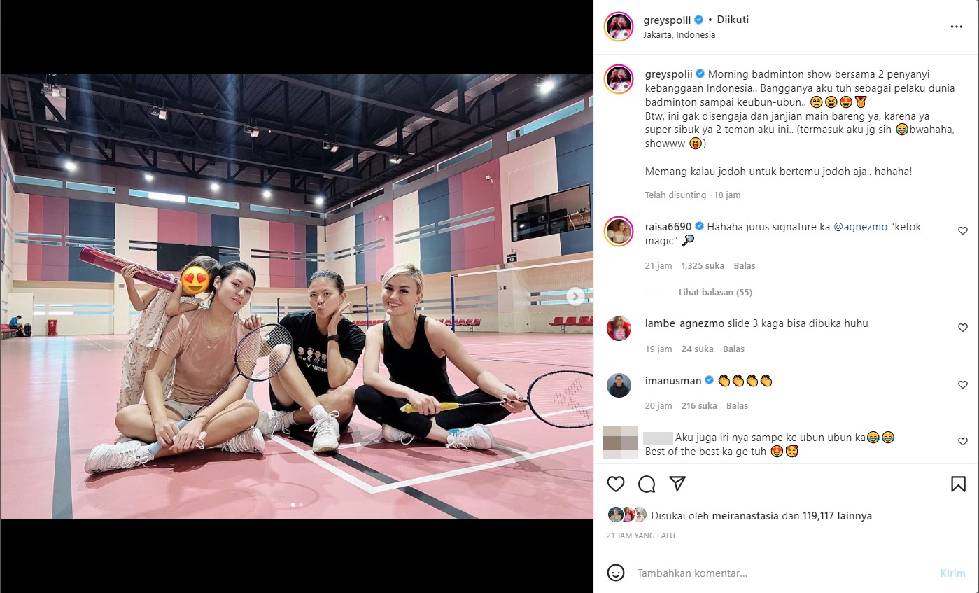 Momen Langka, Agnez Mo Asyik Main Badminton Bareng Raisa: Jurus Signature \'Ketok Magic\'