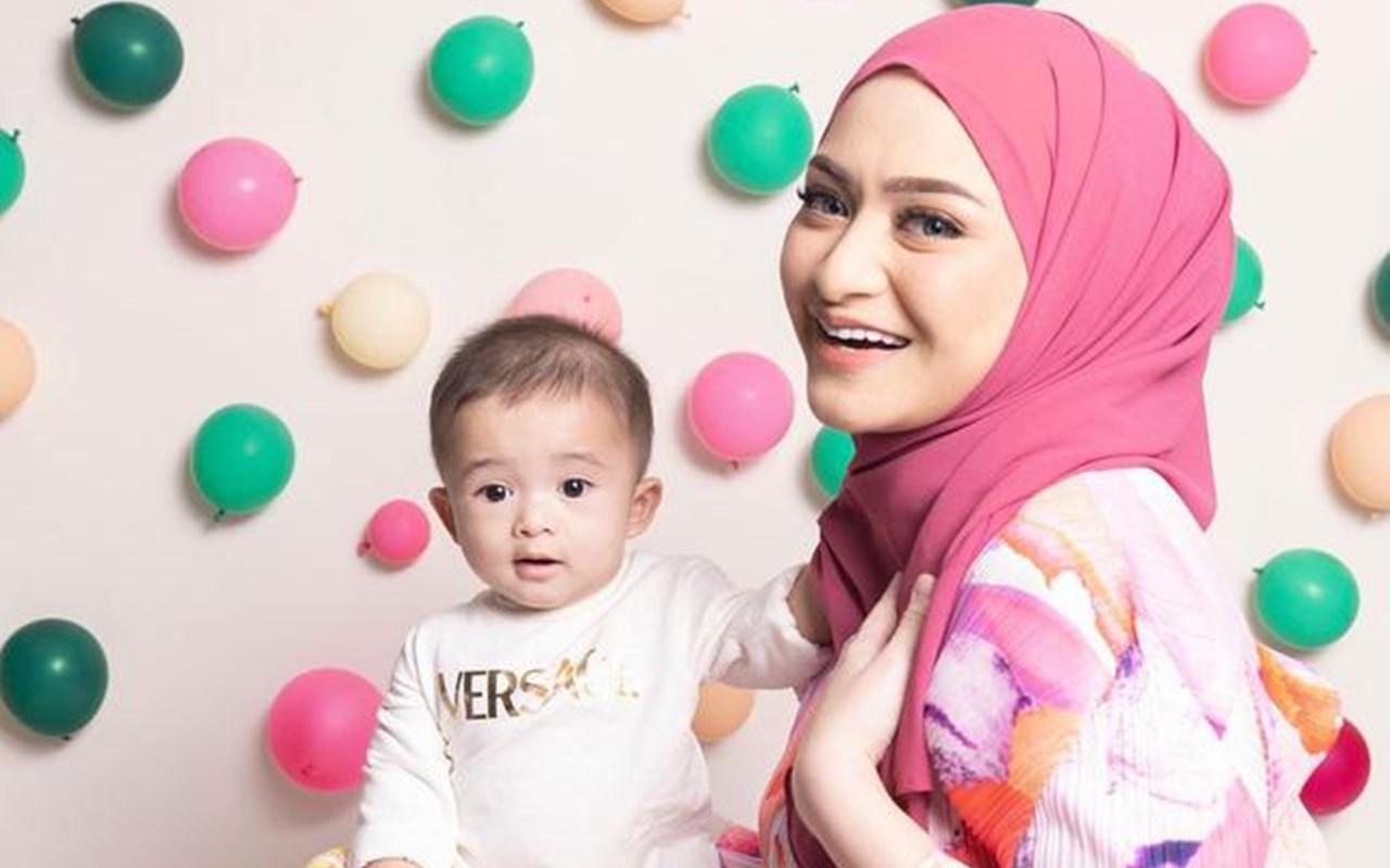 Terancam Jadi Single Mom, Nathalie Holscher Bingung Ditanya Cara Mendidik Adzam Kelak