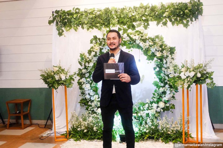 Momen Menjadi MC Pernikahan
