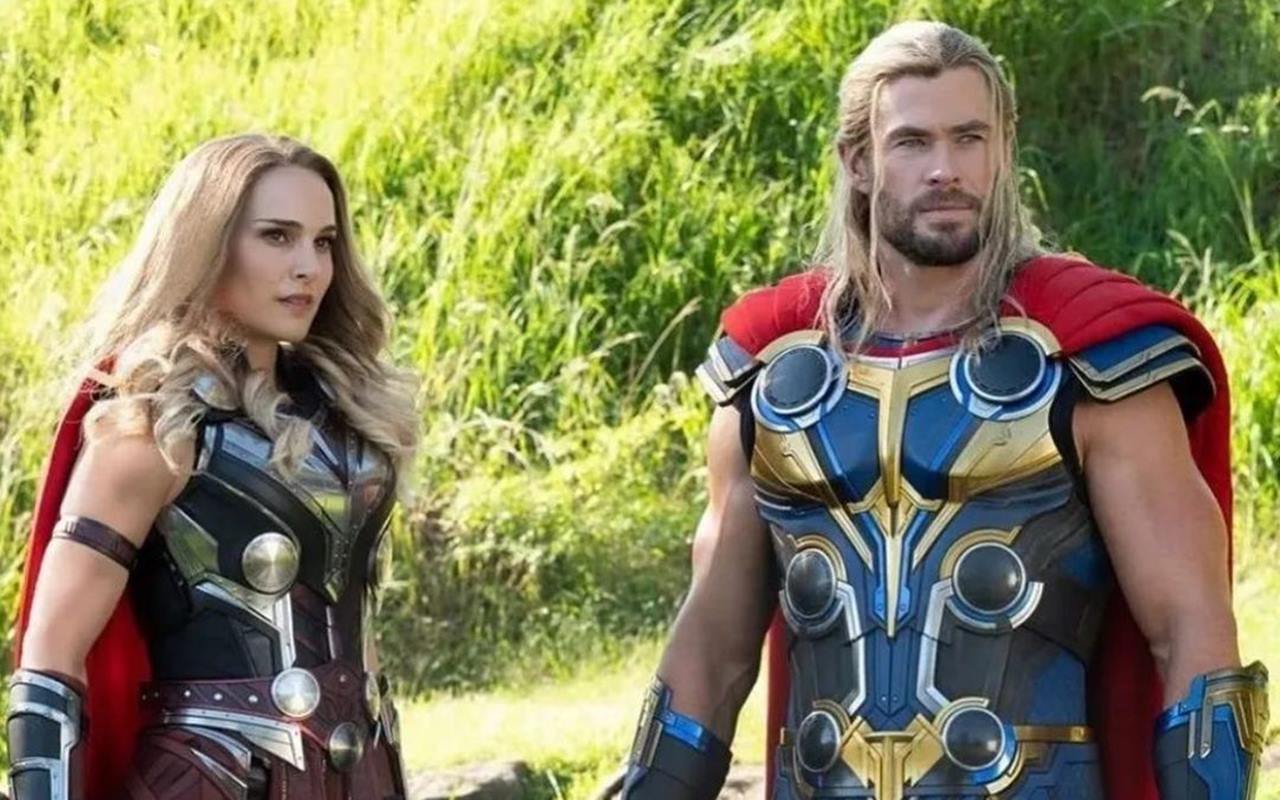 Chris Hemsworth Sengaja Tak Konsumsi Daging Sebelum Adegan Kiss Karena Natalie Portman Pemakan Vegan