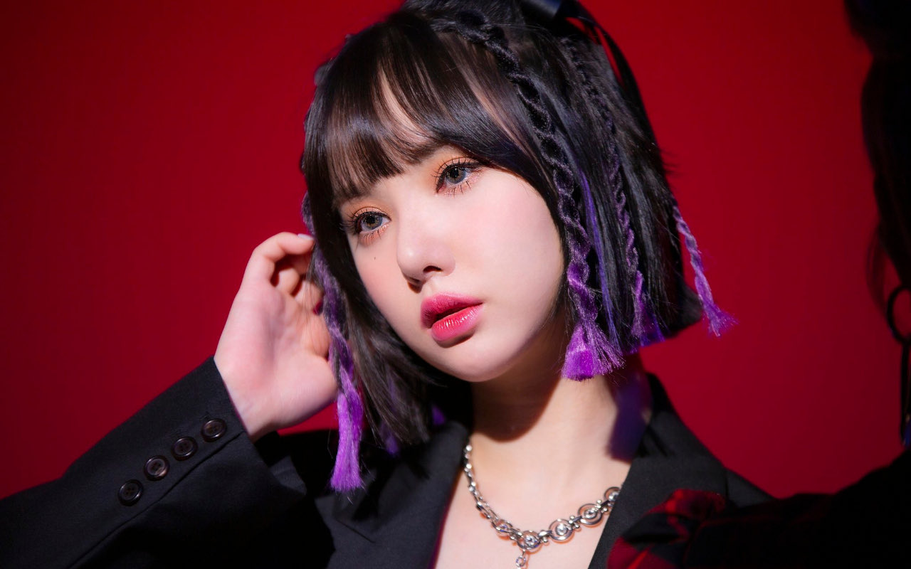 10 Potret Stylish Eunha VIVIZ dengan Crop Top, Outfit Buka-Bukaan Sempat Bikin Heboh