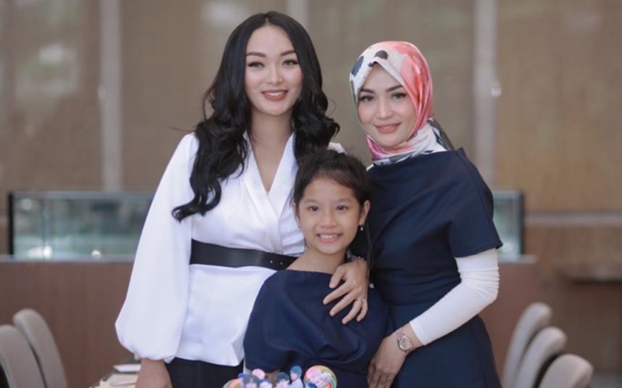 Model Tuntut Suami Zaskia Gotik Senilai 17,5 Miliar, Imel Putri Sindir Kasus Anak Diluar Nikah?