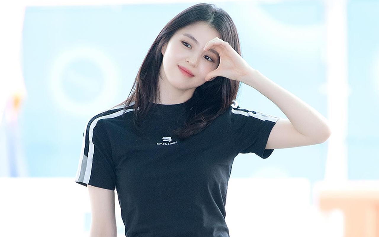 Gaya Han So Hee di Bandara Tak Kalah Kece dari Idol K-Pop, Cantiknya Kebangetan!