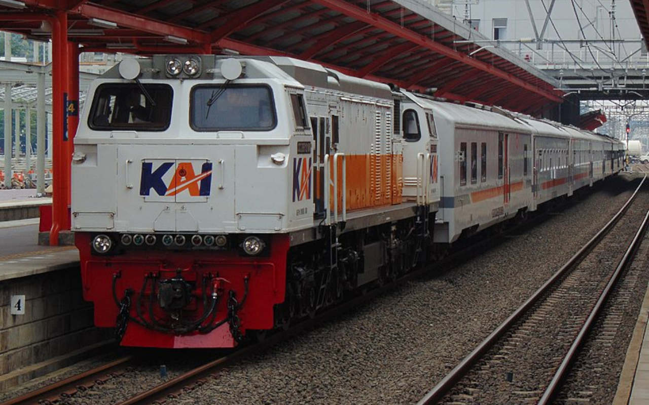 Vaksinasi Booster Jadi Syarat Naik Kereta Api Bikin Sejumlah Penumpang Menyesal, Kenapa?