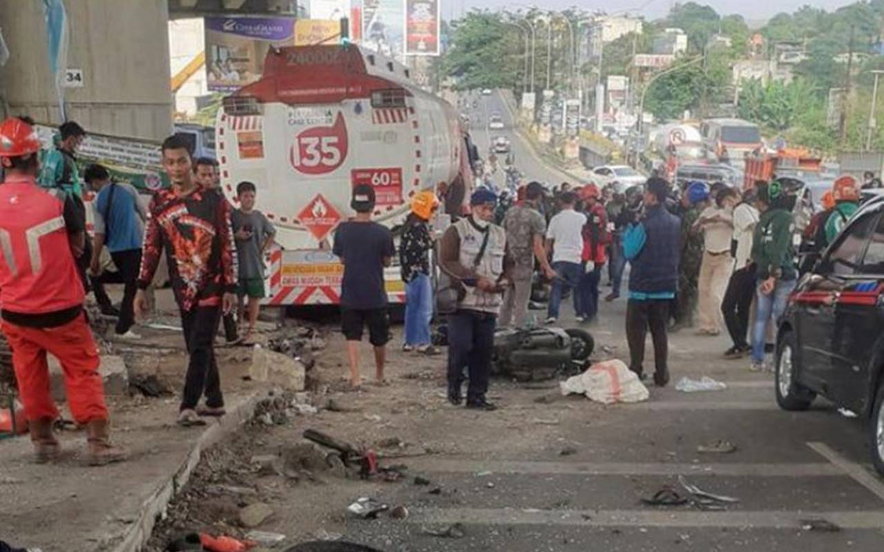 10 Orang Tewas Dalam Kecelakaan Maut di Cibubur, Sopir dan Kernet Truk Pertamina Jadi Tersangka