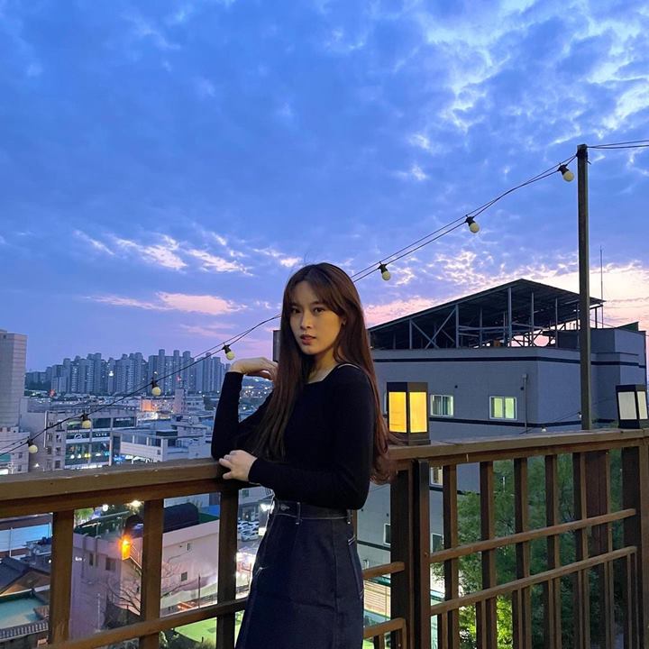 <i>Aesthetic</i> Dengan <i>Sunset</i>