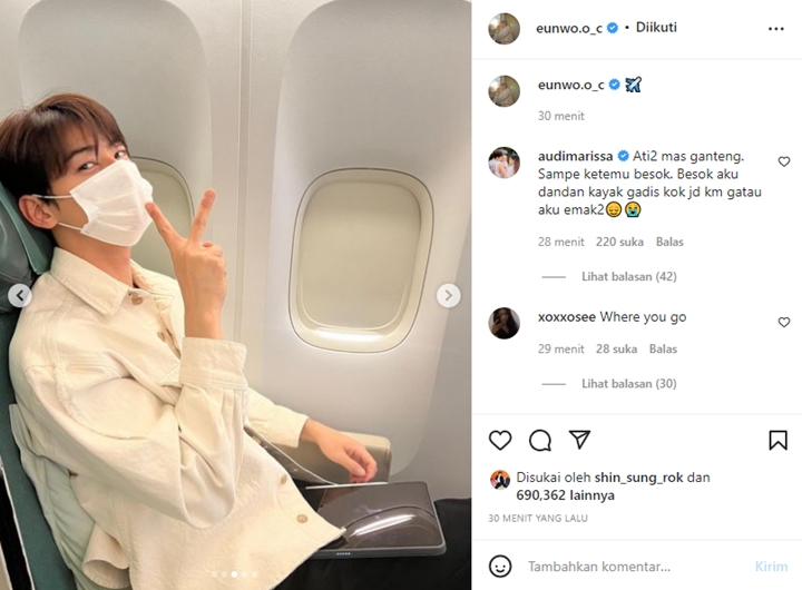 Cha Eunwoo Semringah Berangkat ke Jakarta, Gantengnya Kebangetan! 2