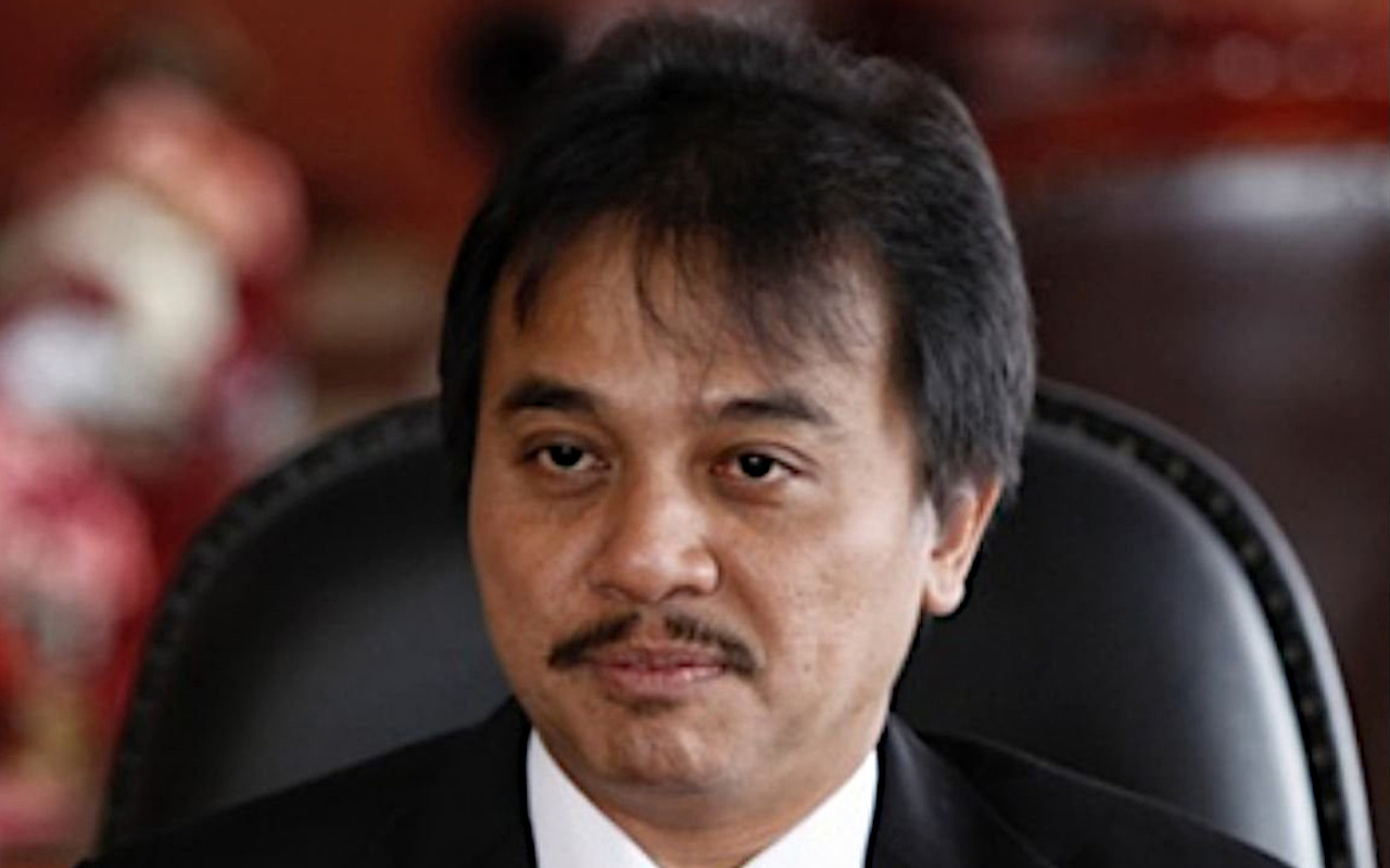 Roy Suryo Jadi Tersangka Gara-Gara Unggahan Meme Stupa Diedit Mirip Jokowi