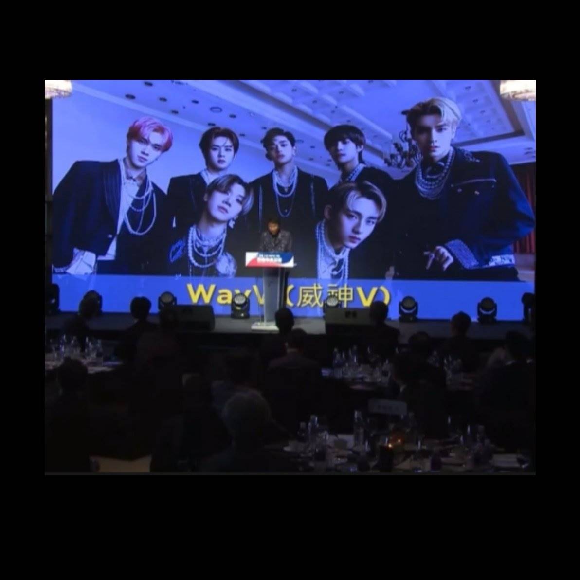 Potret WayV yang ditunjukkan oleh Lee Soo Man