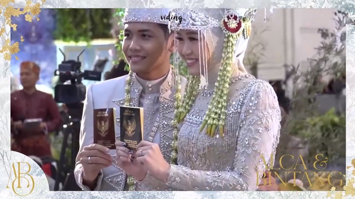 Pamer Buku Nikah