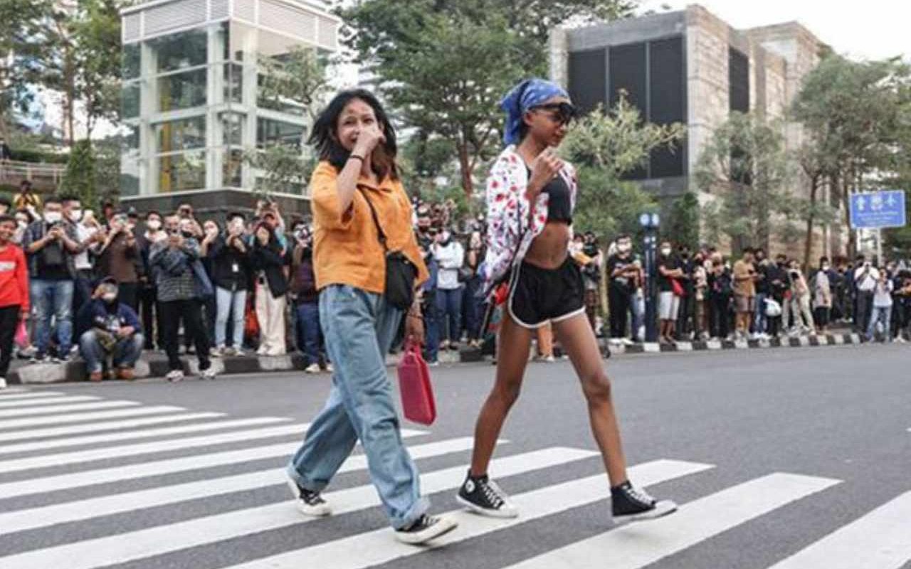 Pria Berpakaian Wanita di Citayam Fashion Week Bakal Ditindak Dinsos-Dimasukkan ke Panti