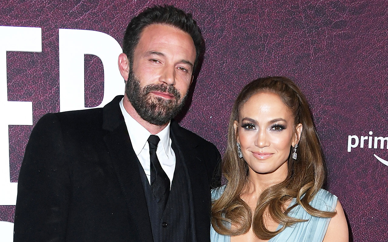 Ben Affleck Keciduk Nangis Saat Honeymoon Di Paris, Cara Jennifer Lopez Menangkan Bikin Melting