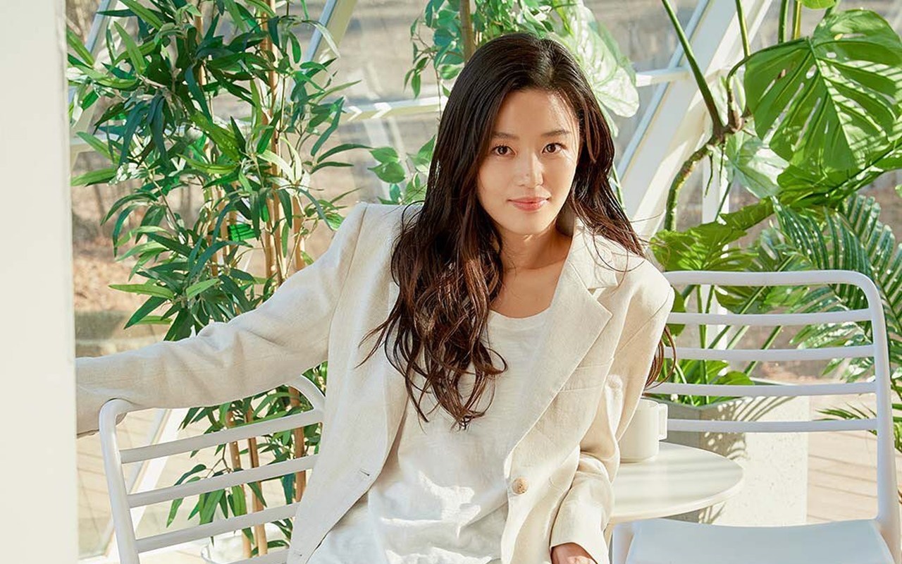 Jun Ji Hyun Raup Penghasilan Ratusan Miliar di Paruh Pertama 2022