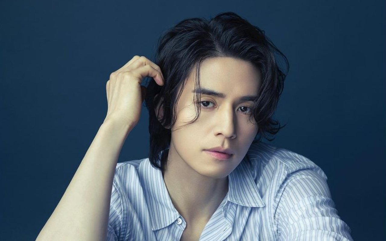 Lee Dong Wook Pamer Penampilan Baru di 'Tale of Nine Tailed 1938' Langsung Picu Reaksi Antusias